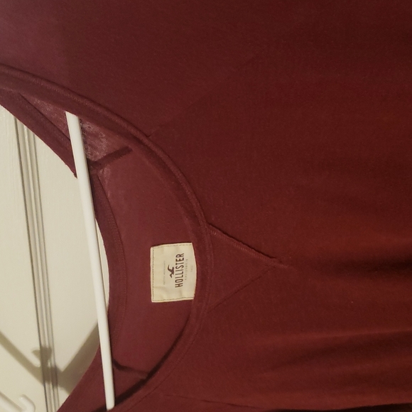 S Hollister Long Sleeve Blouse in Maroon. - Picture 5 of 5